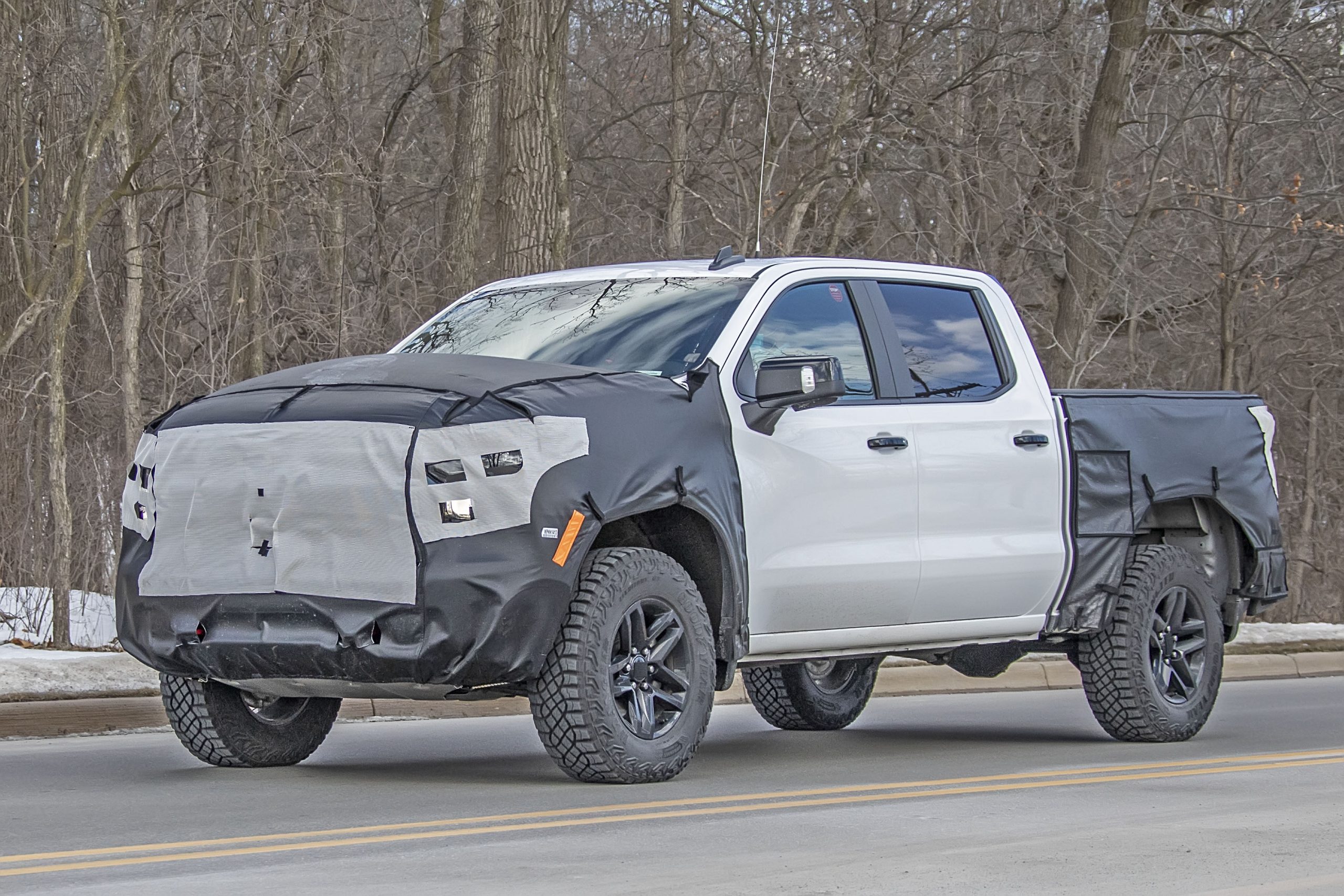 [Spy Shots] 2022 Silverado ZR2 Photographed For The First Time?