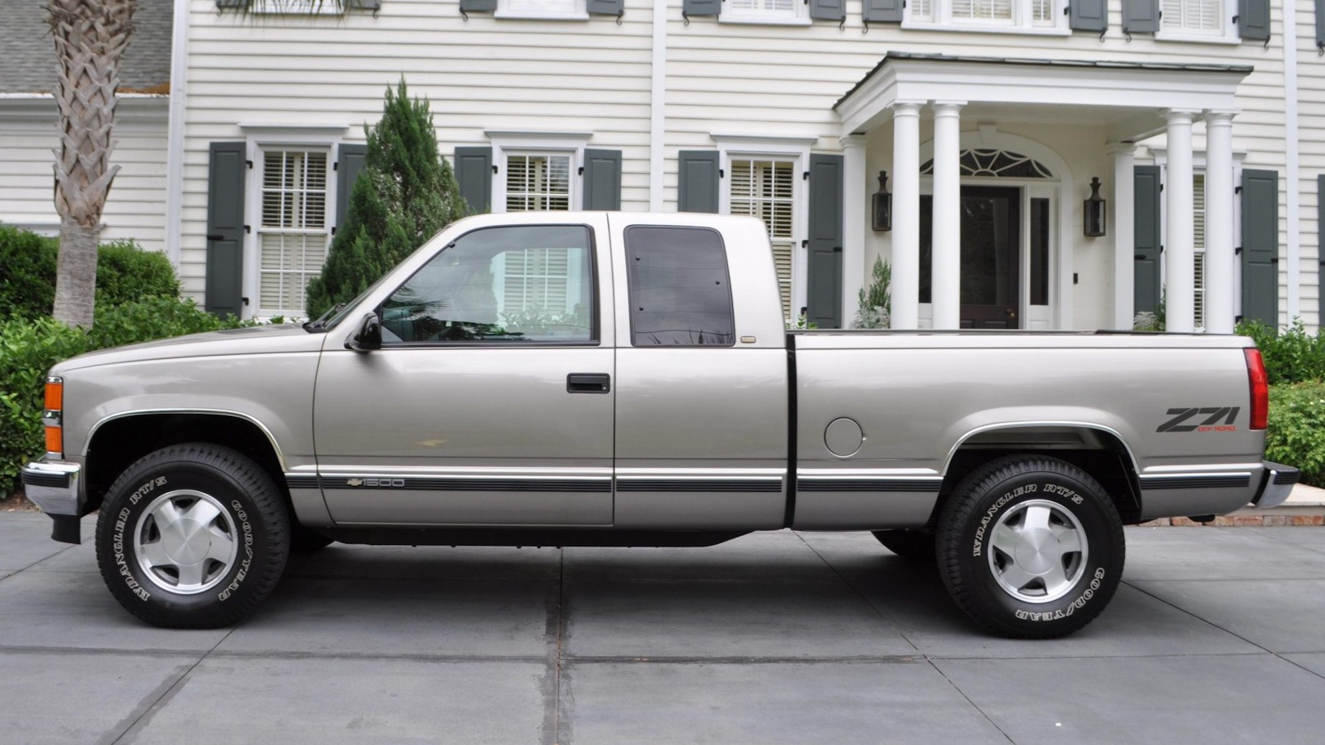 Is This Pristine 1998 Chevy Truck Worth Its Sky High Price