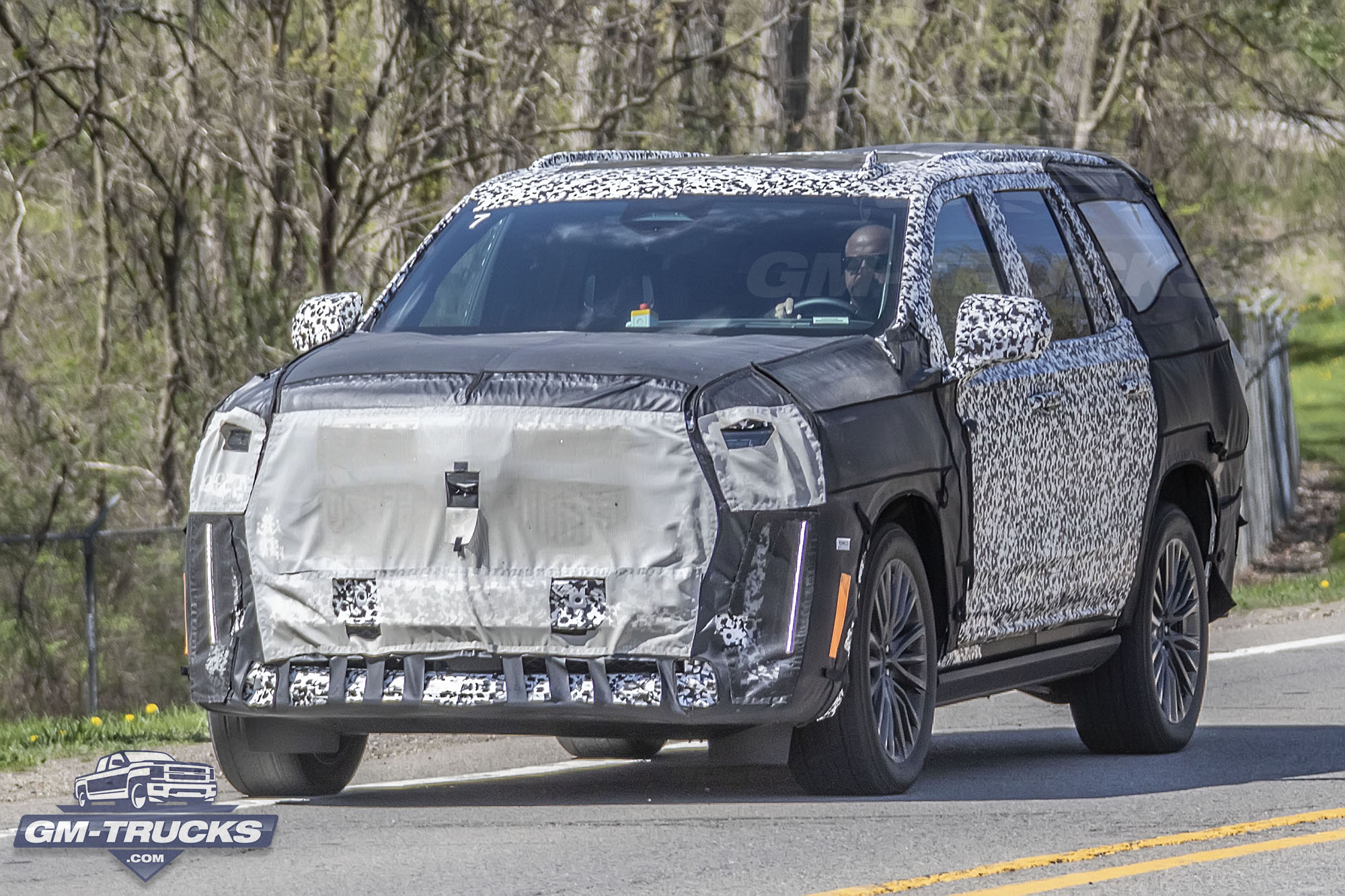 [Spy Shots] The Rumored Amazing 2023 Escalade-V Blackwing Captured