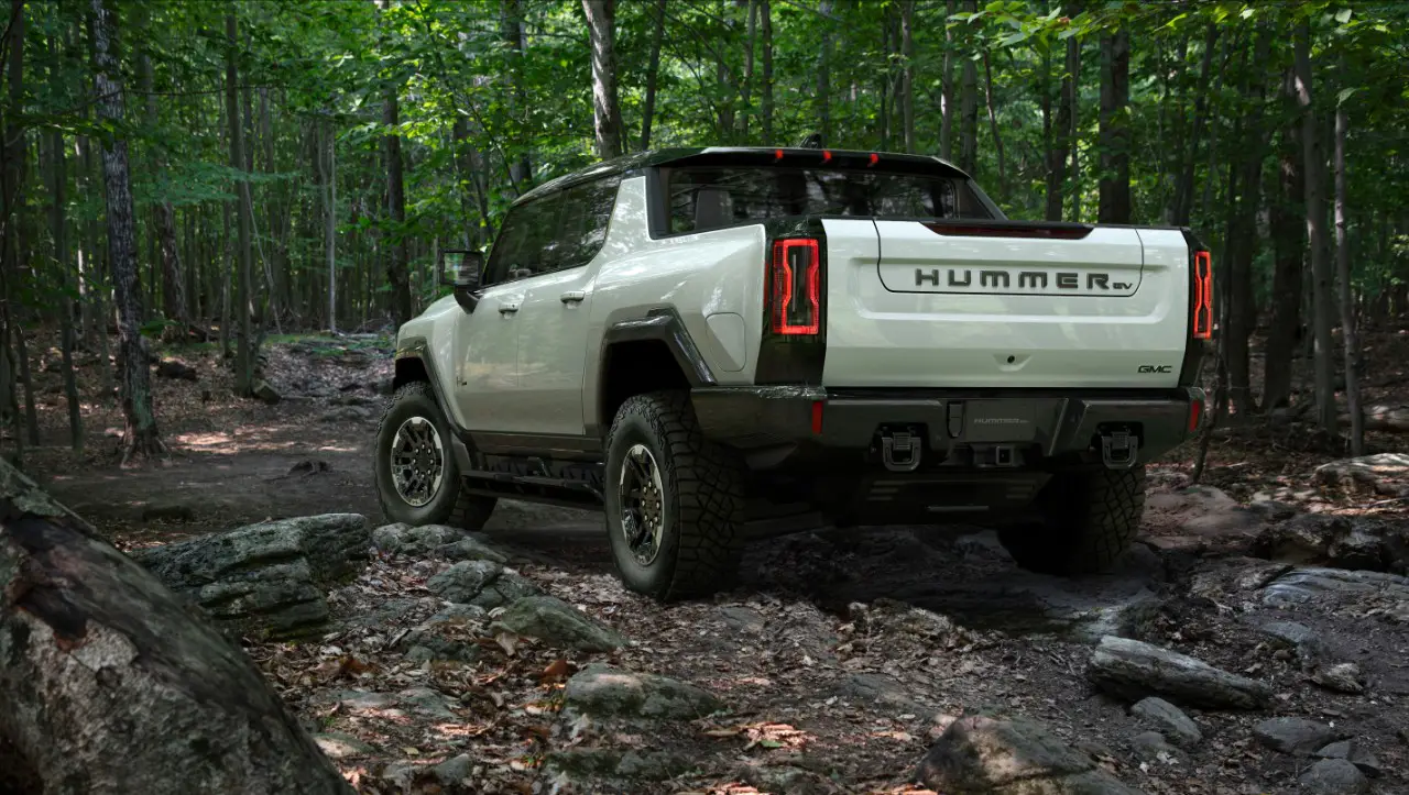 HUMMER EV Extreme Off-Road Package