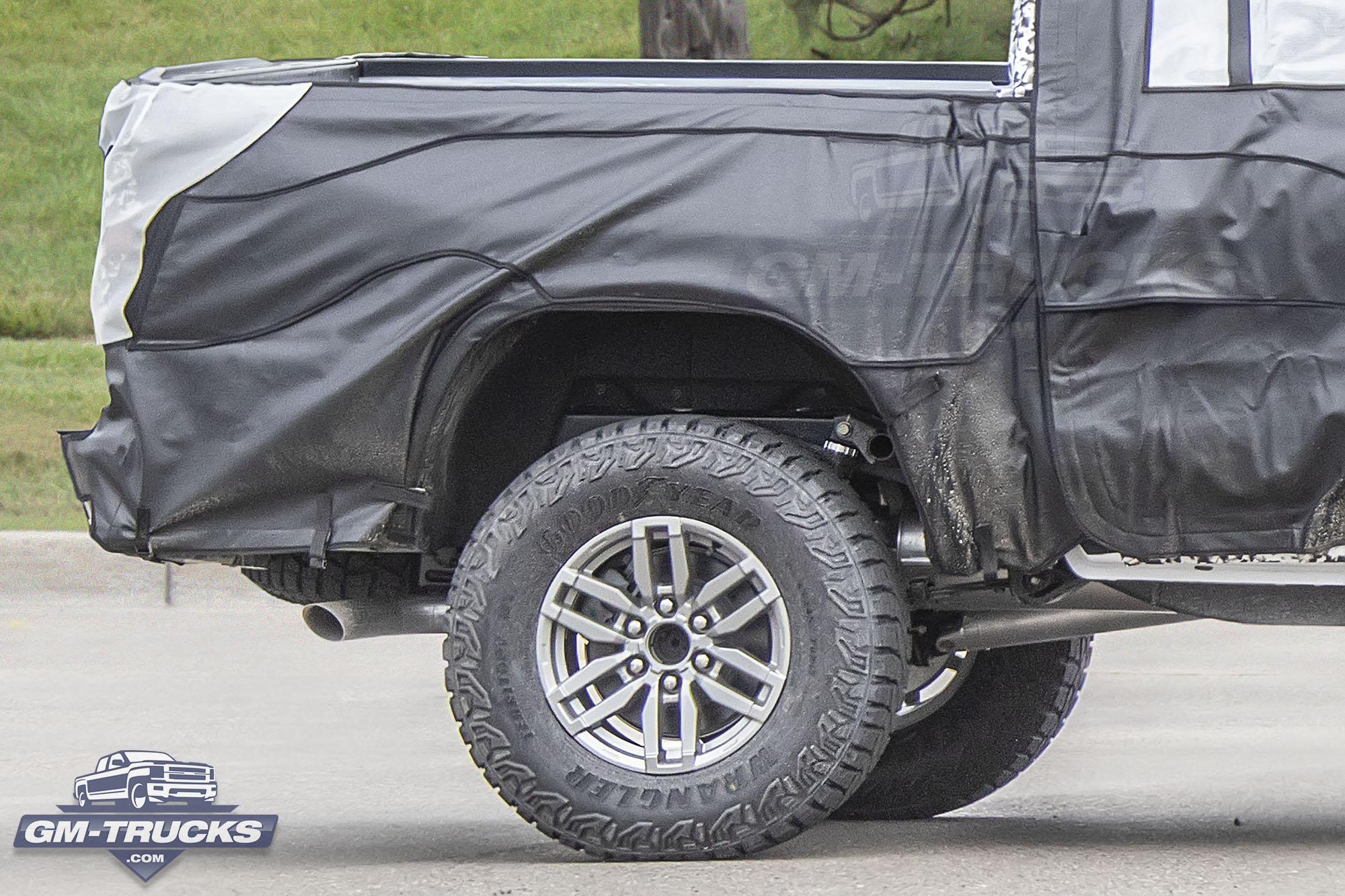 2023 GMC Canyon "AT4X"