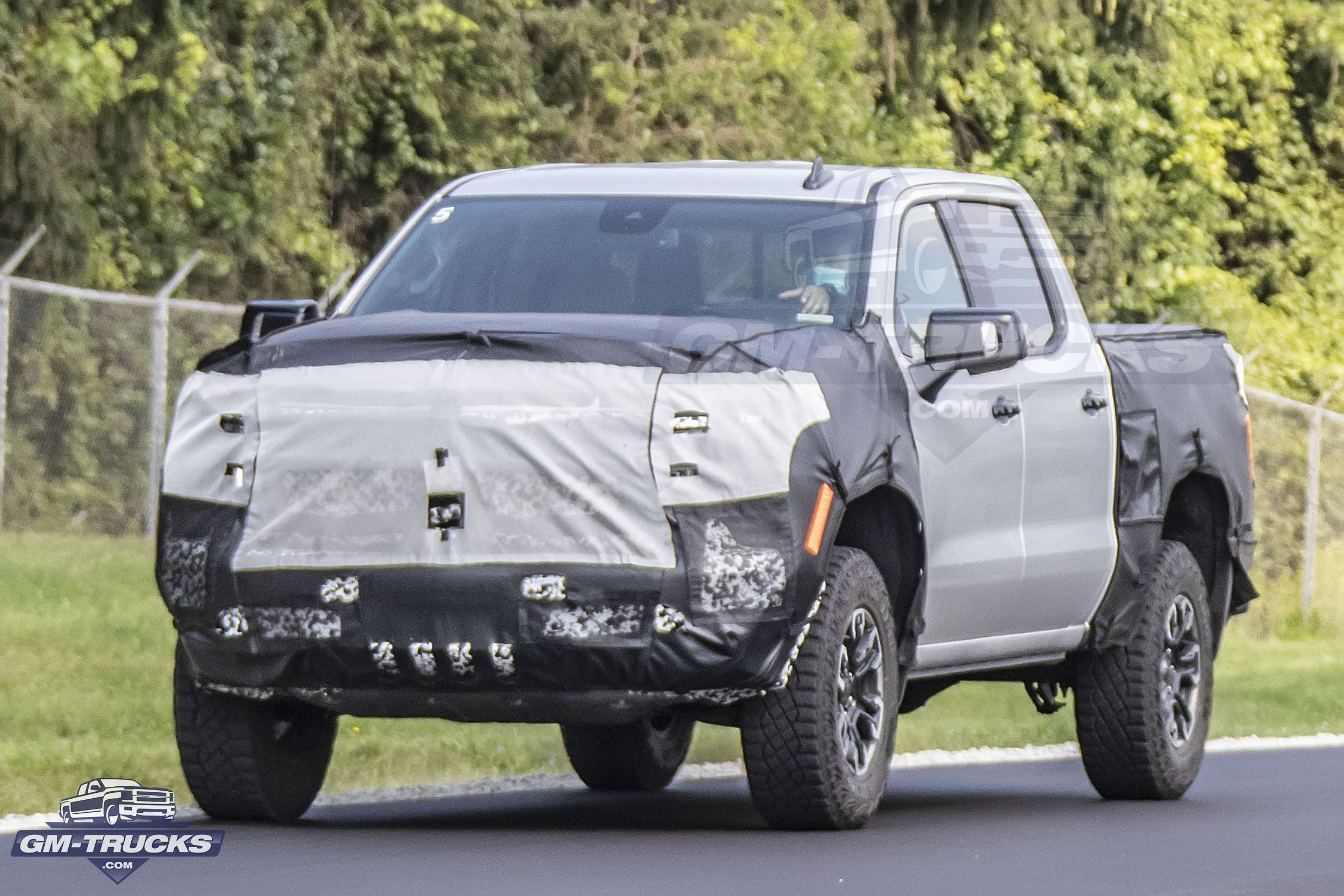2022 Chevrolet Silverado ZR2