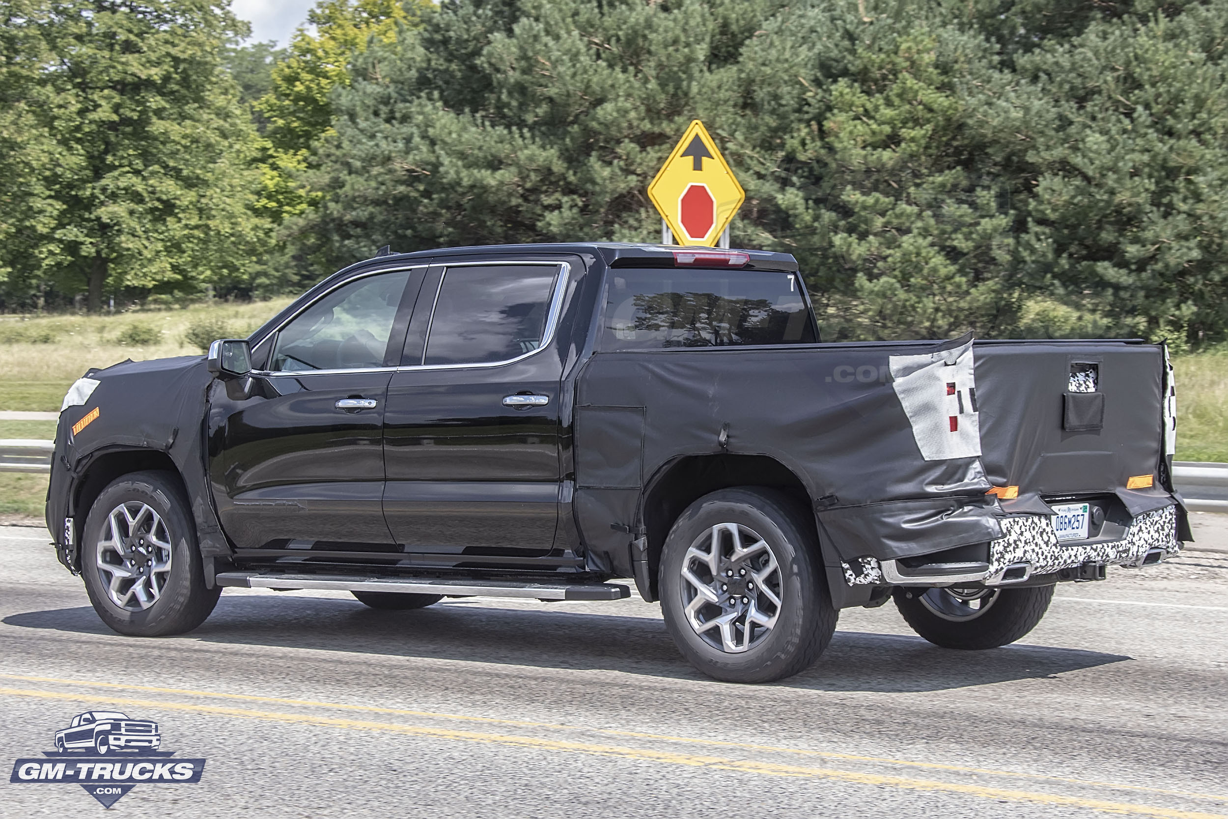 2022 GMC Sierra SLT