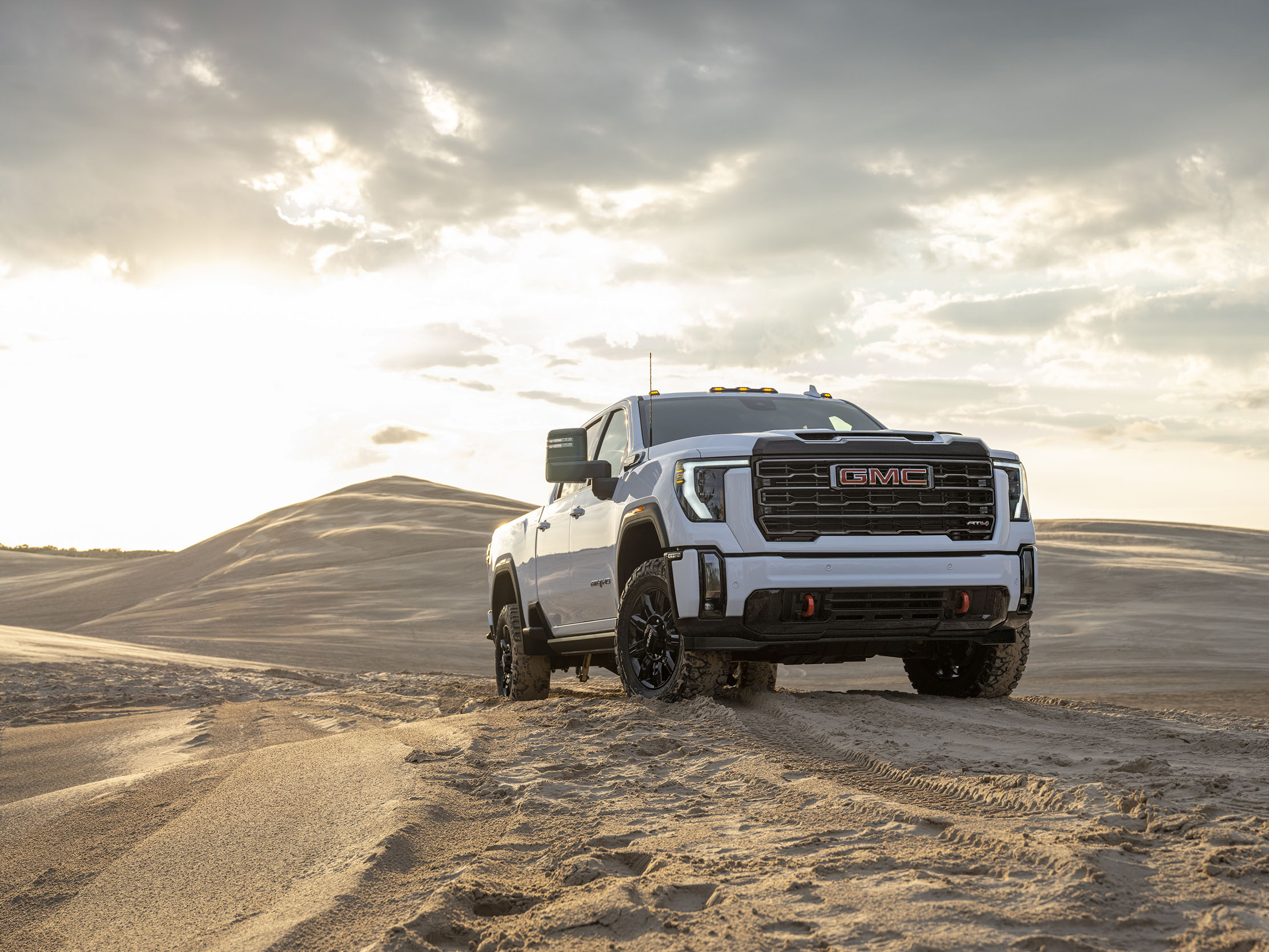 2024 GMC Sierra HD and Chevrolet Silverado HD recalled by NHTSA