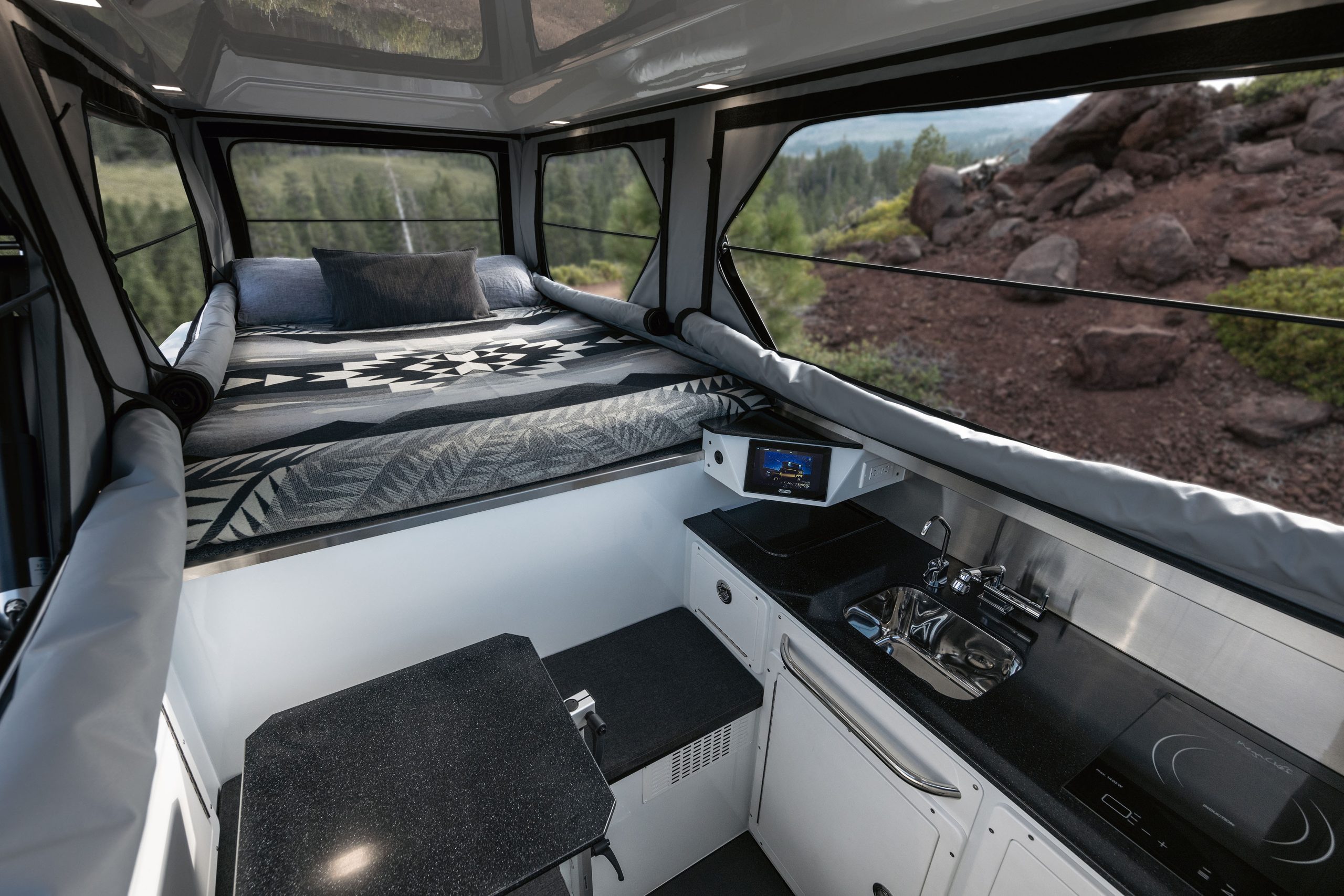 EarthCruiser GMC HUMMER EV Interior