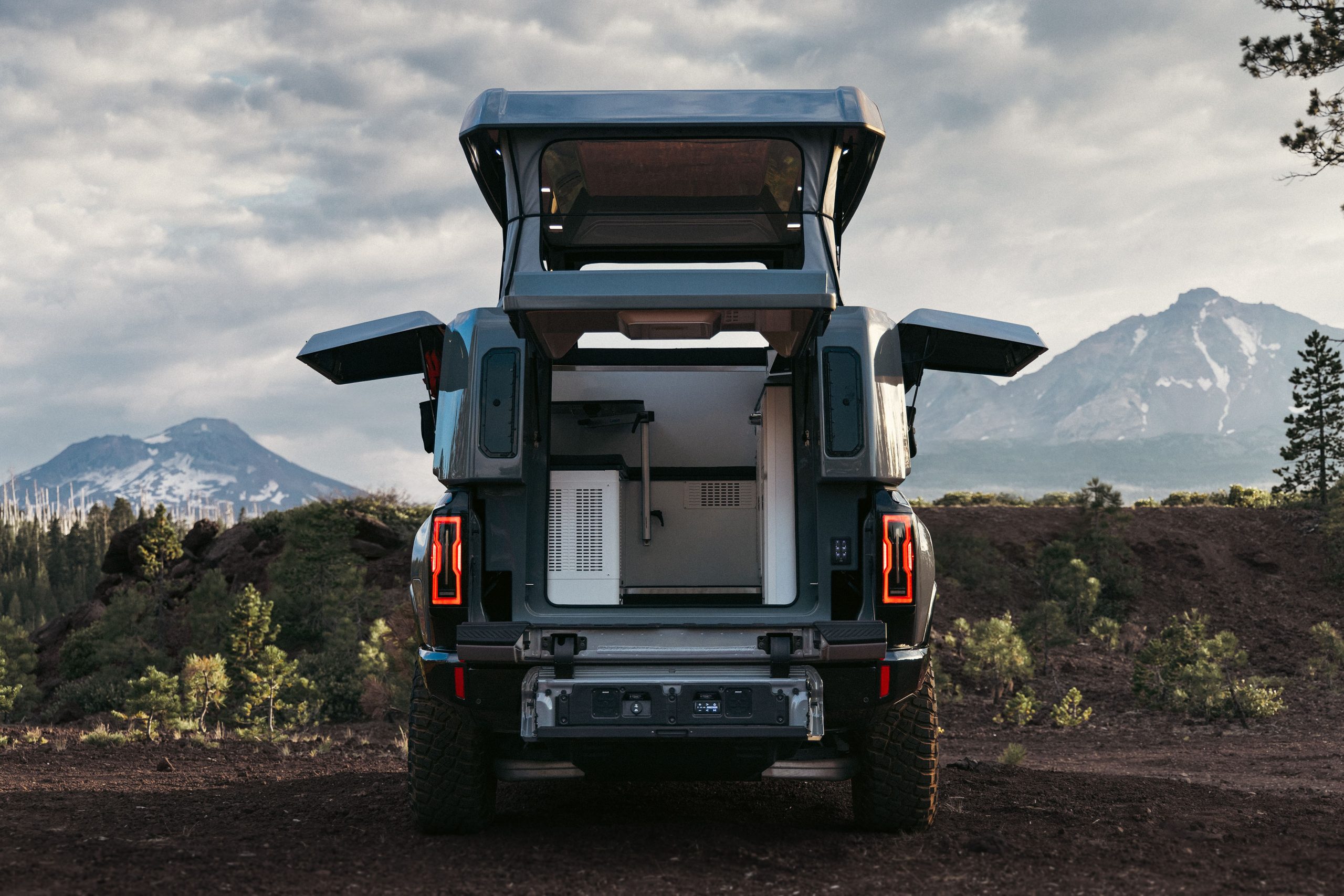 EarthCruiser GMC HUMMER EV