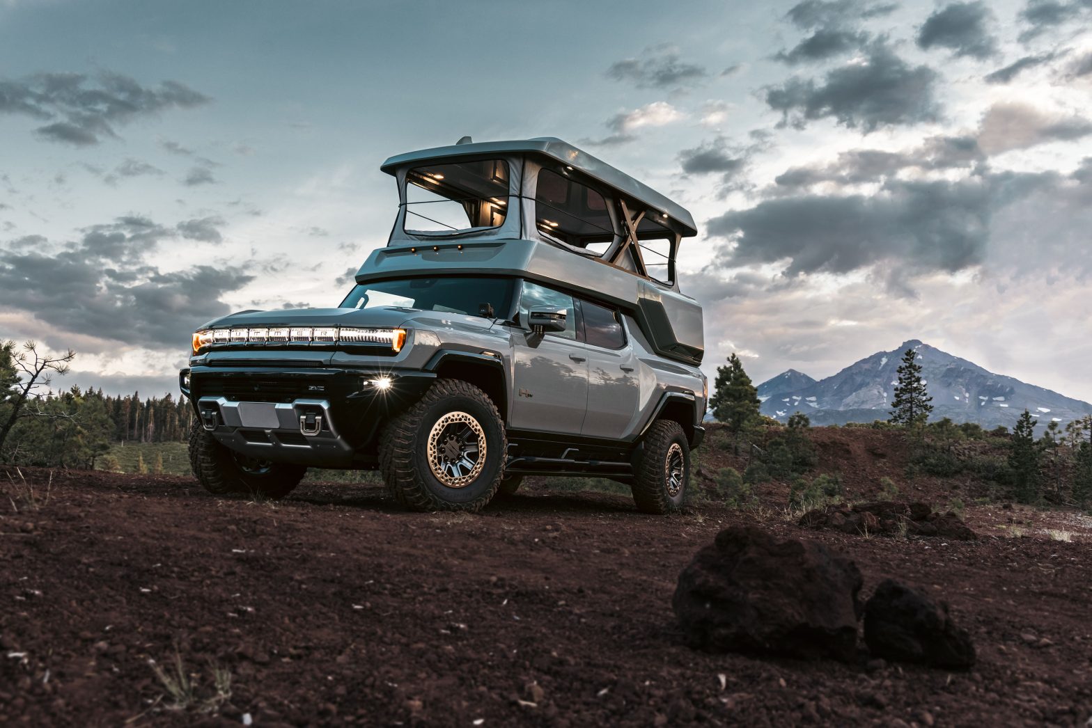 GMC HUMMER EV EarthCruiser Upfit Package