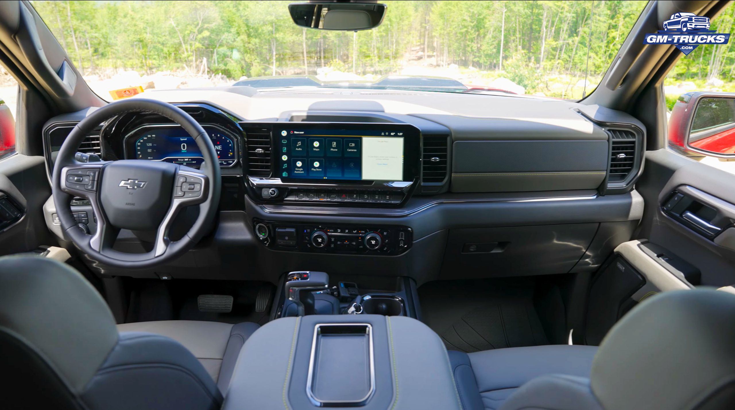 Chevy Silverado ZR2 vs GMC Sierra AT4X - What's The Difference? 5 Silverado ZR2 Interior