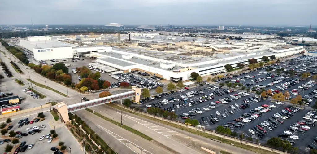 With Strike At Arlington UAW Flexes Muscle Over General Motors 2 General Motors Arlington, TX Facility from a birdseye view