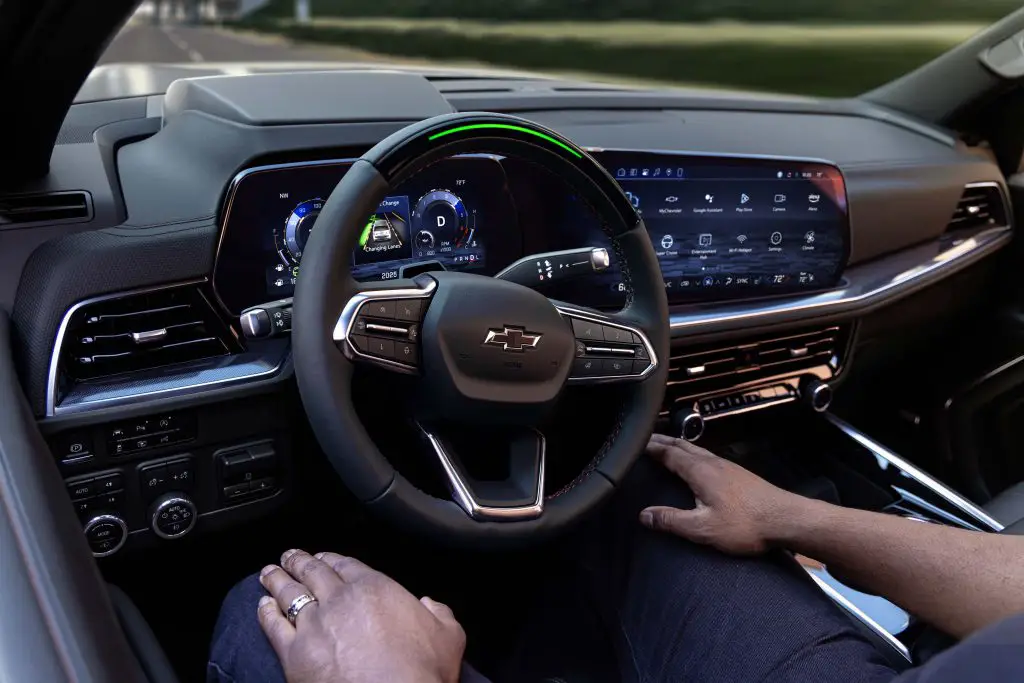 New 2025 Chevrolet Suburban & Tahoe Impressively Redefine The Full-Size SUV 8 Super Cruise Is Now An Option On All Trim Levels Of The 2025 Suburban and Tahoe