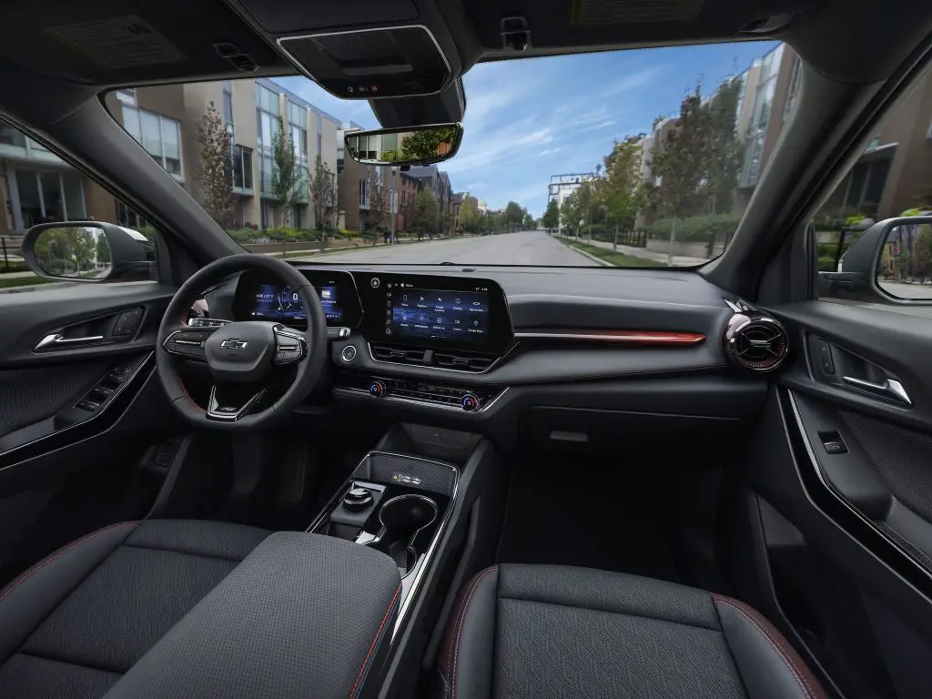 The interior of the 2025 Equinox RS