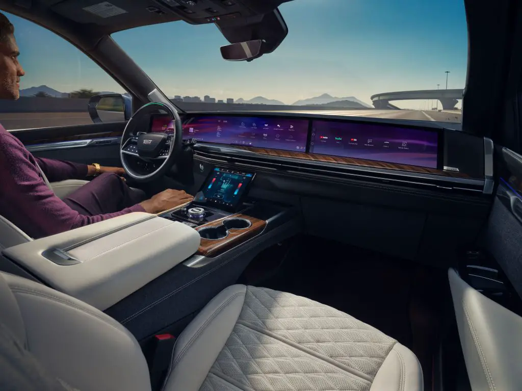 Cadillac Unveils the 2025 Escalade: A New Benchmark for Luxury SUVs 3 2025 Cadillac Escalade interior